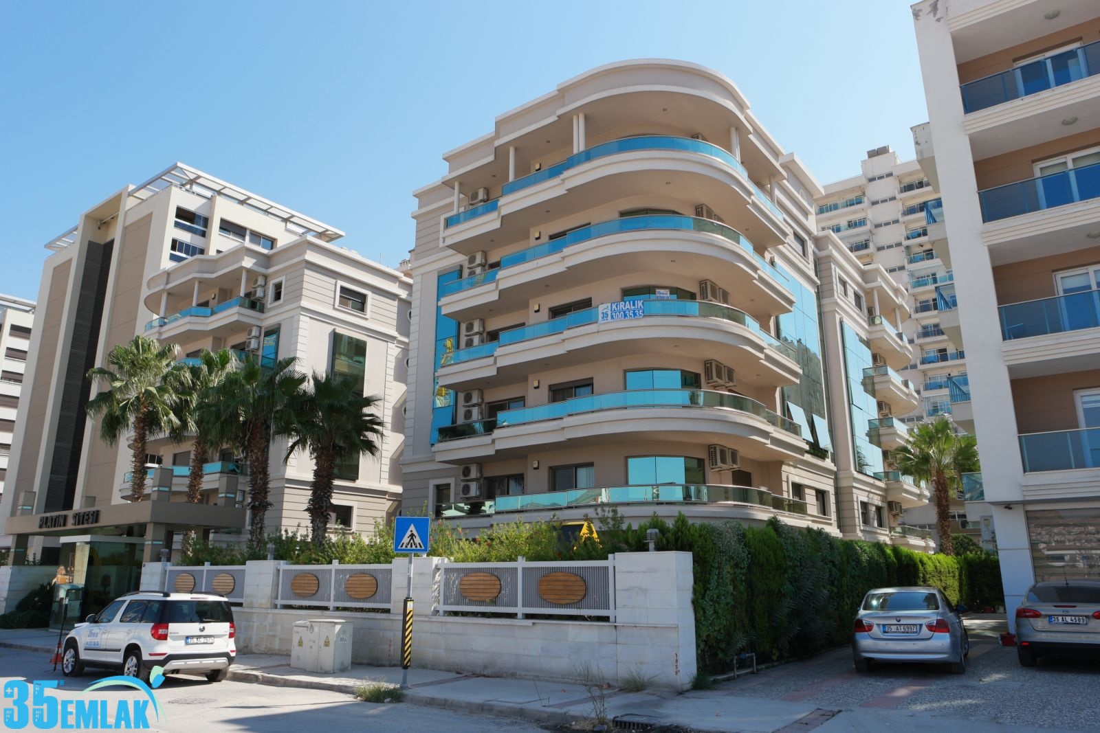 35 EMLAK’ tan PLATİN SİTESİNDE 225m2 brüt 180m2 kullanım alanlı 4+1 yaşamak ister misiniz? 